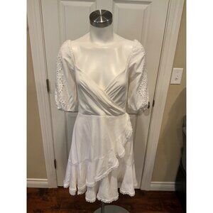 BCBG Max Azria White V-Neck Floral Eyelet & Lace Tiered Dress Size 8